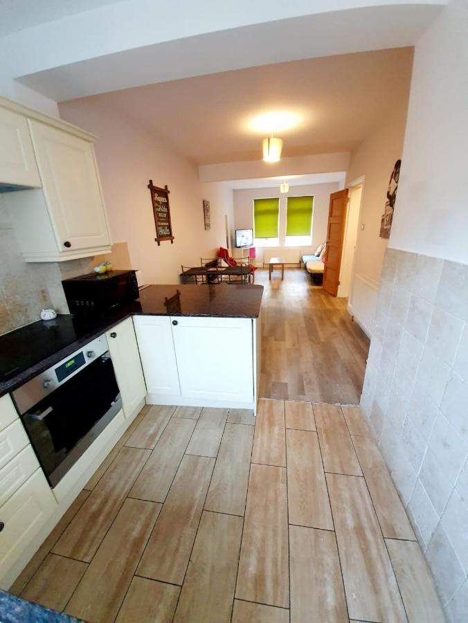 Beautiful 3 Bedroom House At The Sea Front - Amazing Location Southend-on-Sea Exterior foto